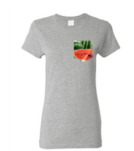 Load image into Gallery viewer, T-shirt à poche femme Juicy fruit
