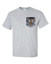 Charger l&#39;image dans la galerie, T-shirt à poche enfant Jungle
